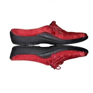 Naturalizer Suede Red Mules Size 9